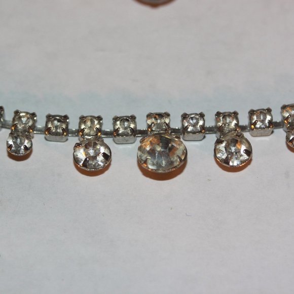Vintage SET Necklace and Earrings Rhinestone Silvertone - Picture 2 of 5